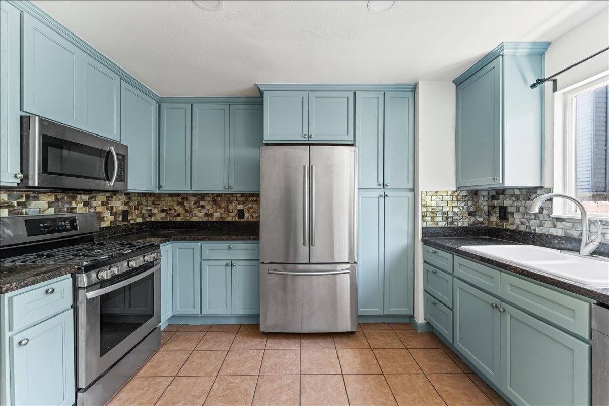2217 Ninth Street - 4