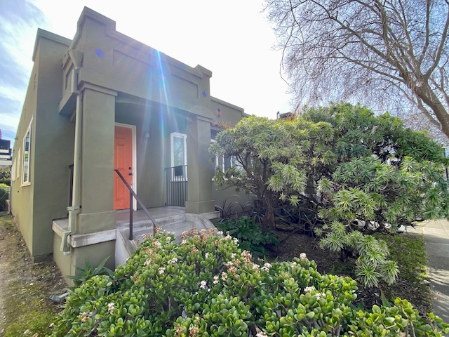 1424 - 1426 Alcatraz Avenue - 1426